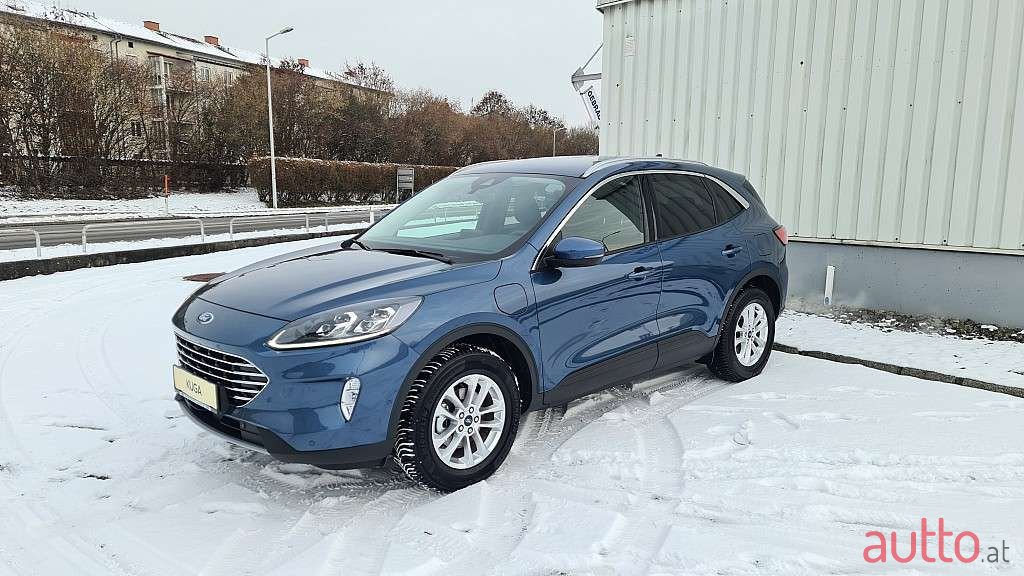 2022' Ford Kuga photo #2