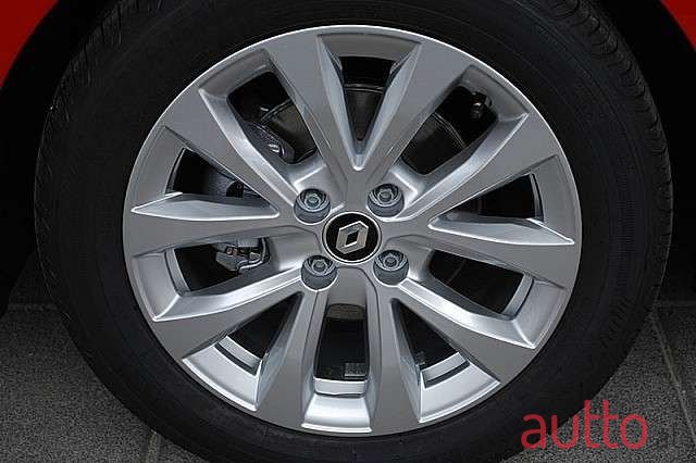 2022' Renault Clio photo #5