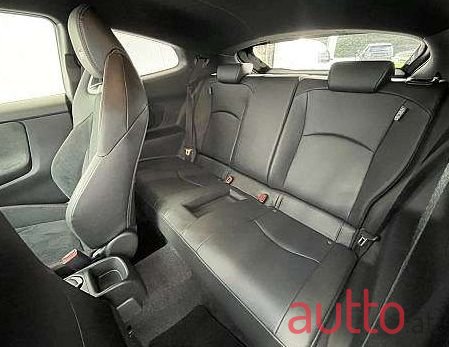 2021' Toyota Yaris photo #5