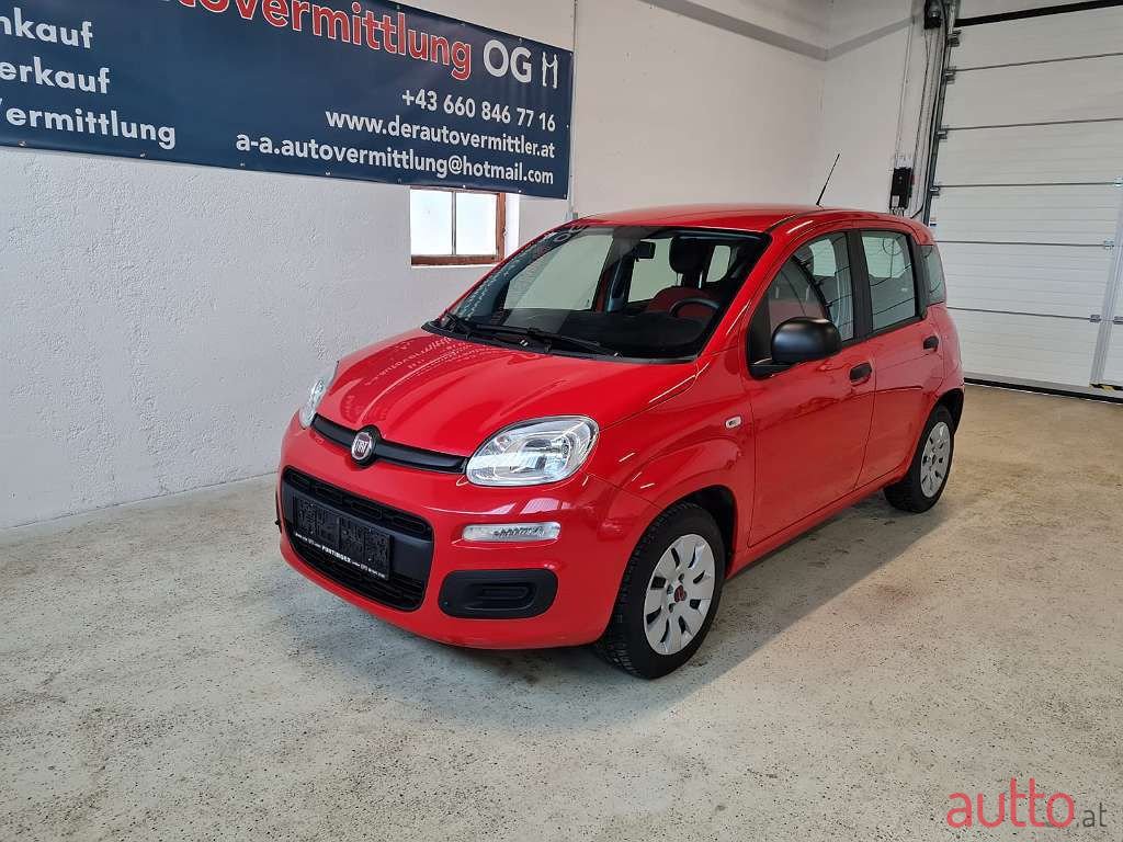 2017' Fiat Panda photo #2