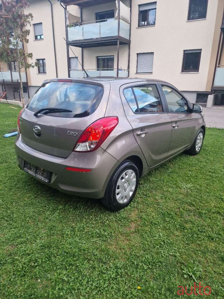 2013' Hyundai i20 photo #6