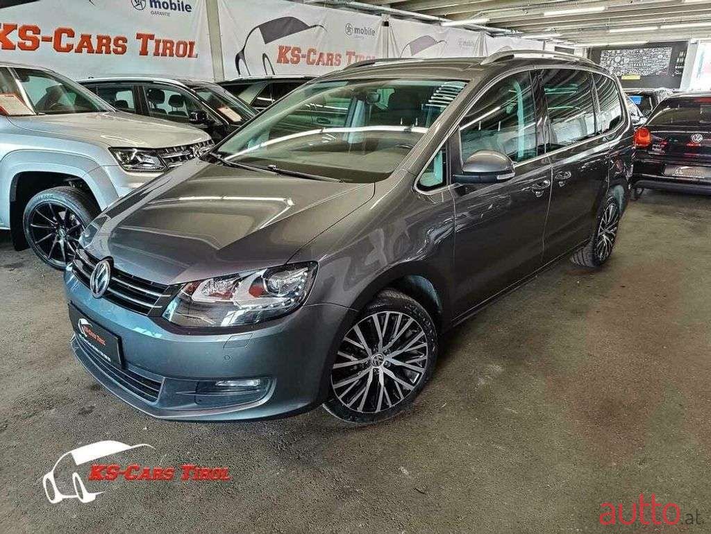 2017' Volkswagen Sharan photo #1