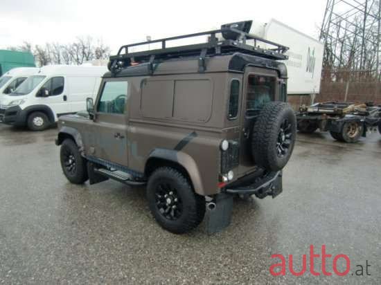 2013' Land Rover Defender photo #6
