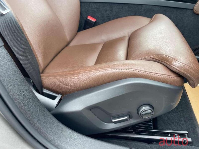 2020' Volvo V60 photo #5