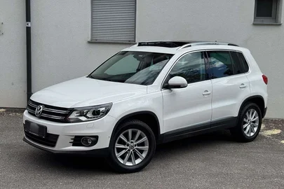 2011' Volkswagen Tiguan