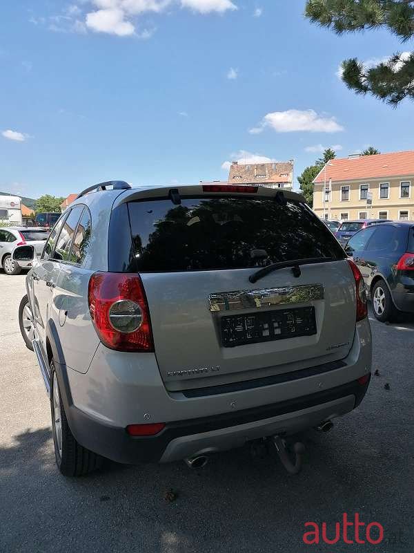 2009' Chevrolet Captiva photo #6