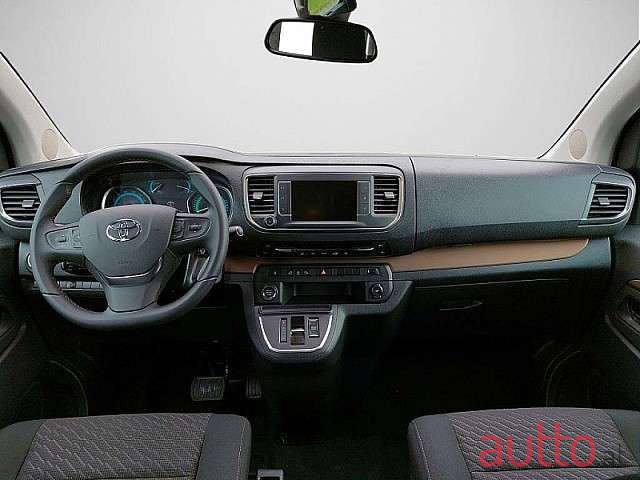 2023' Toyota ProAce photo #2