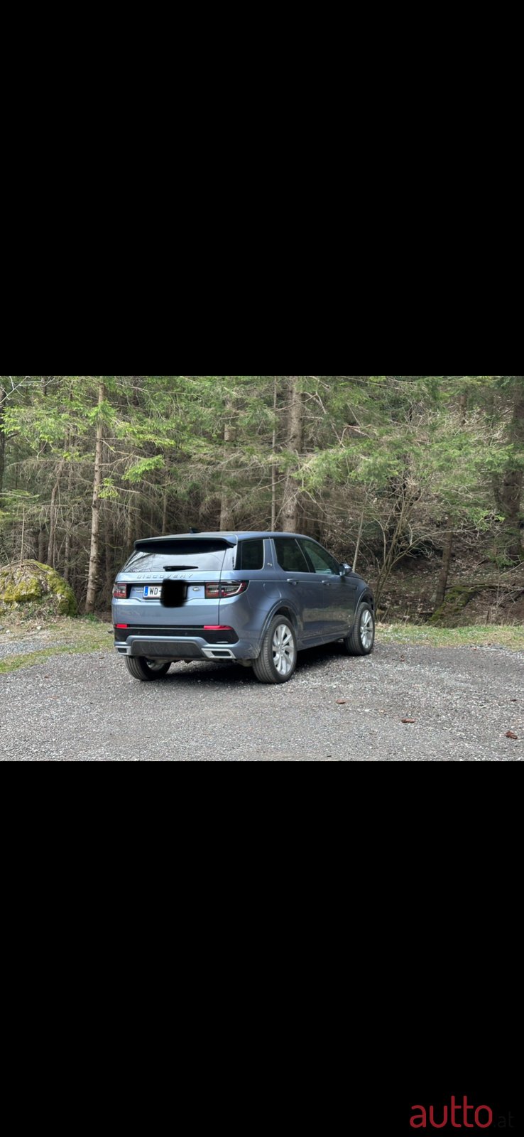2021' Land Rover Discovery Sport P300e HSE R-Dynamic photo #2