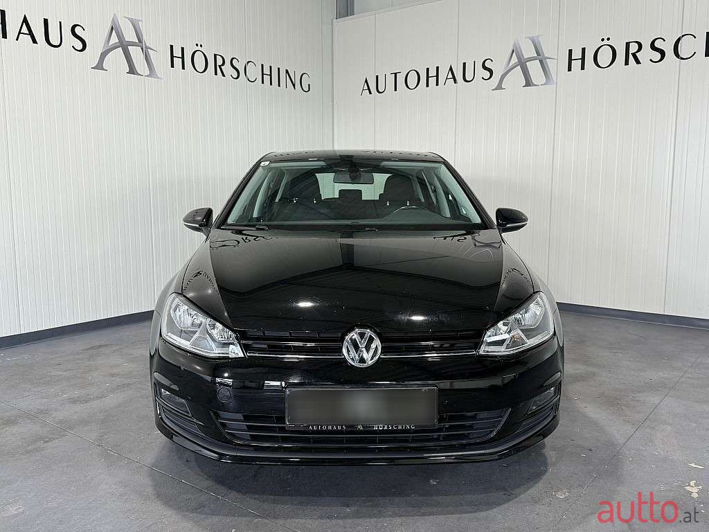 2014' Volkswagen Golf photo #2