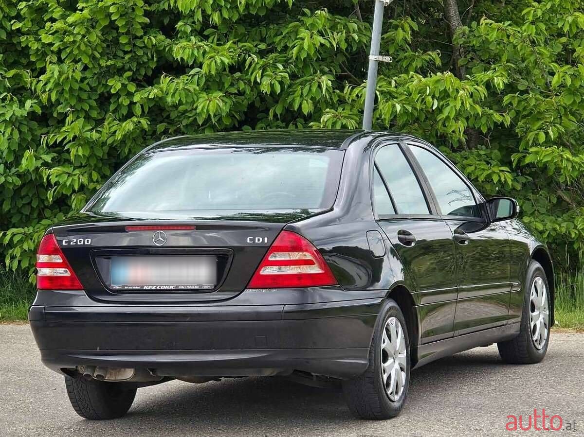2005' Mercedes-Benz C-Klasse photo #4
