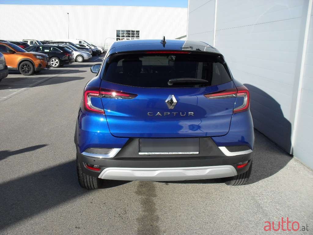 2024' Renault Captur photo #4