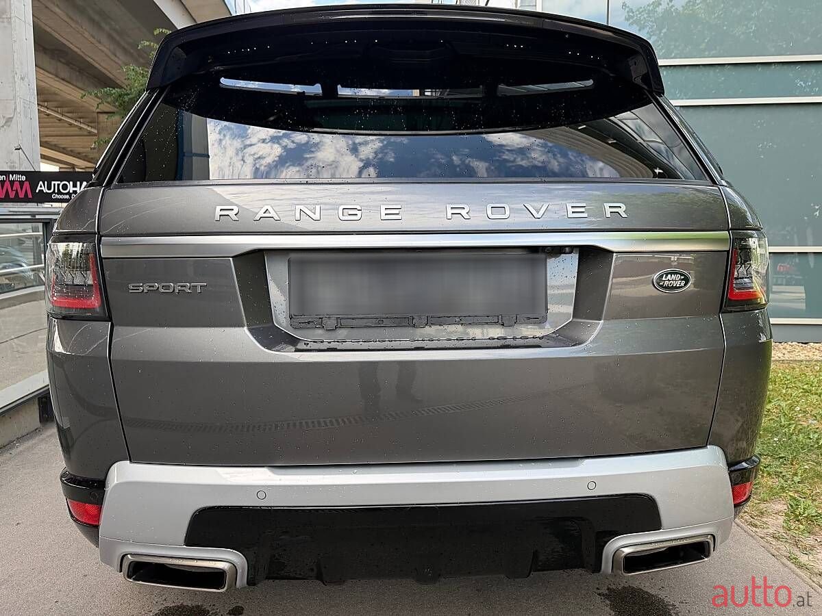 2019' Land Rover Range Rover Sport photo #5