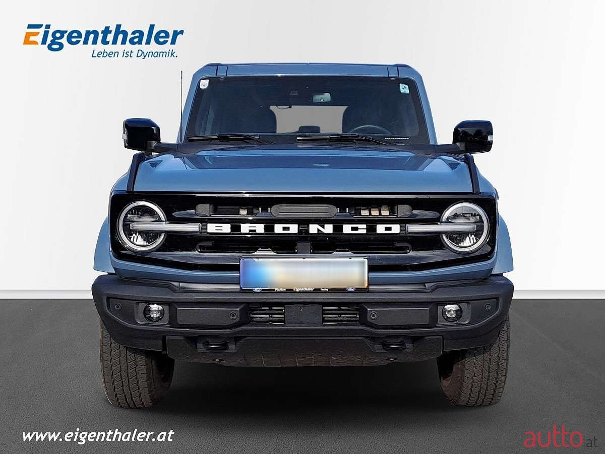 2023' Ford Bronco photo #2