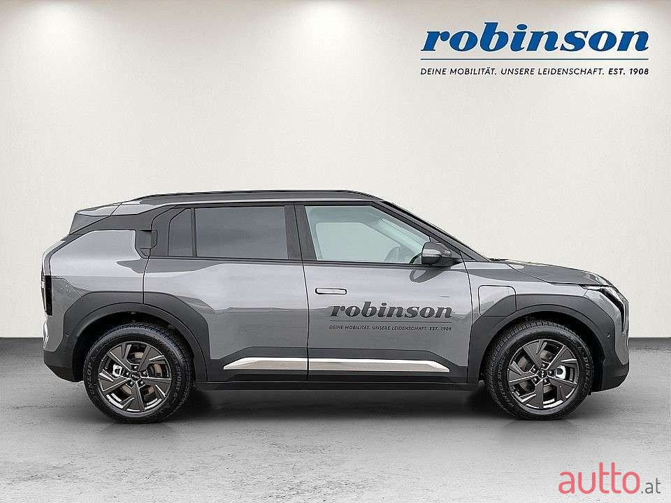 2024' Kia Ev3 photo #2