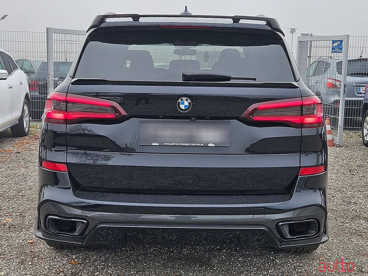 2021' BMW X5 photo #5