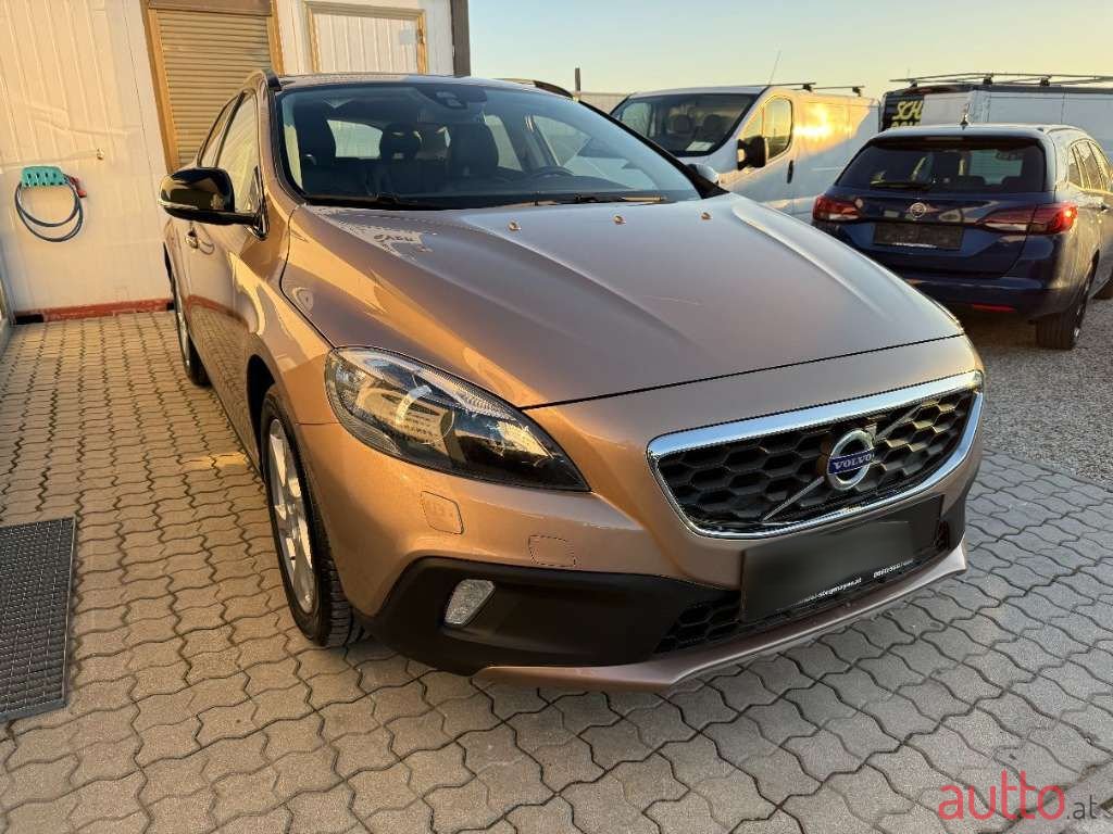 2014' Volvo V40 photo #3
