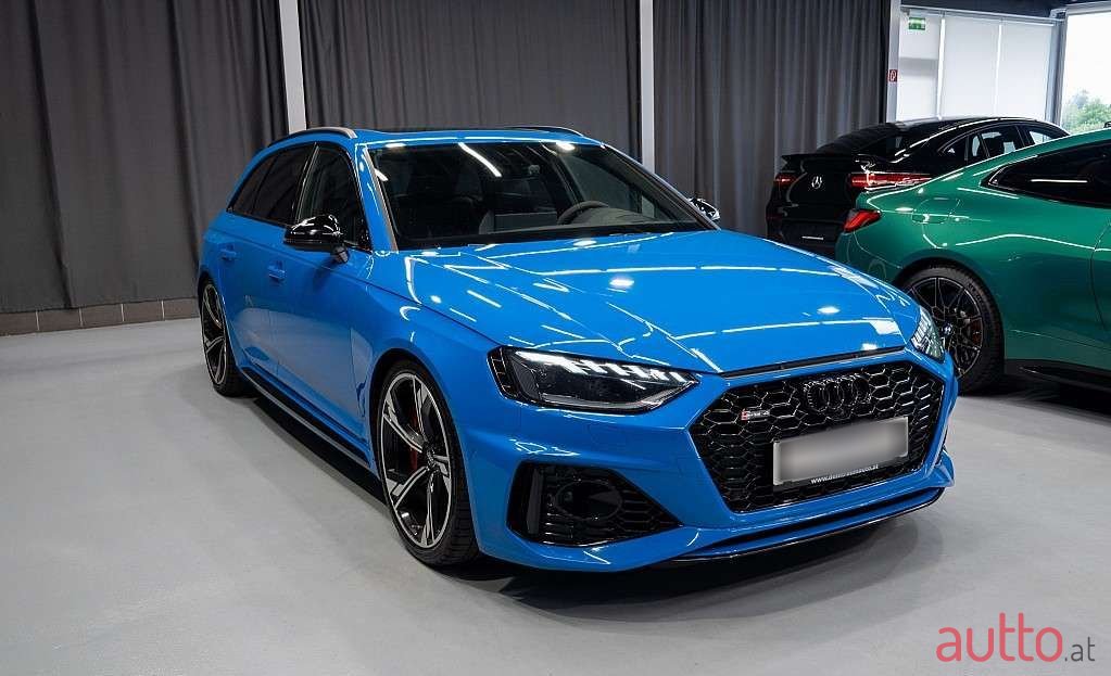 2019' Audi A4 photo #5