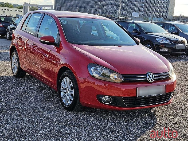 2012' Volkswagen Golf photo #3