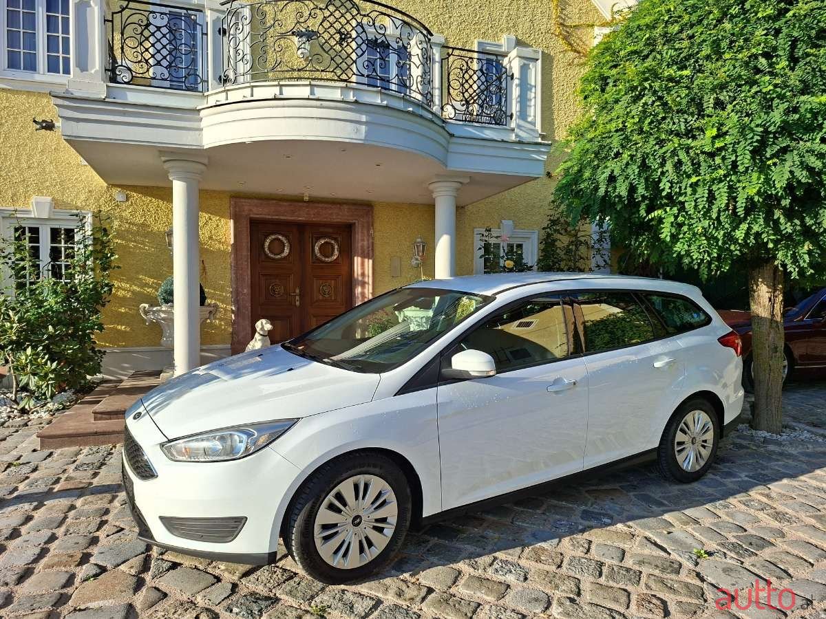 2018' Ford Focus photo #2