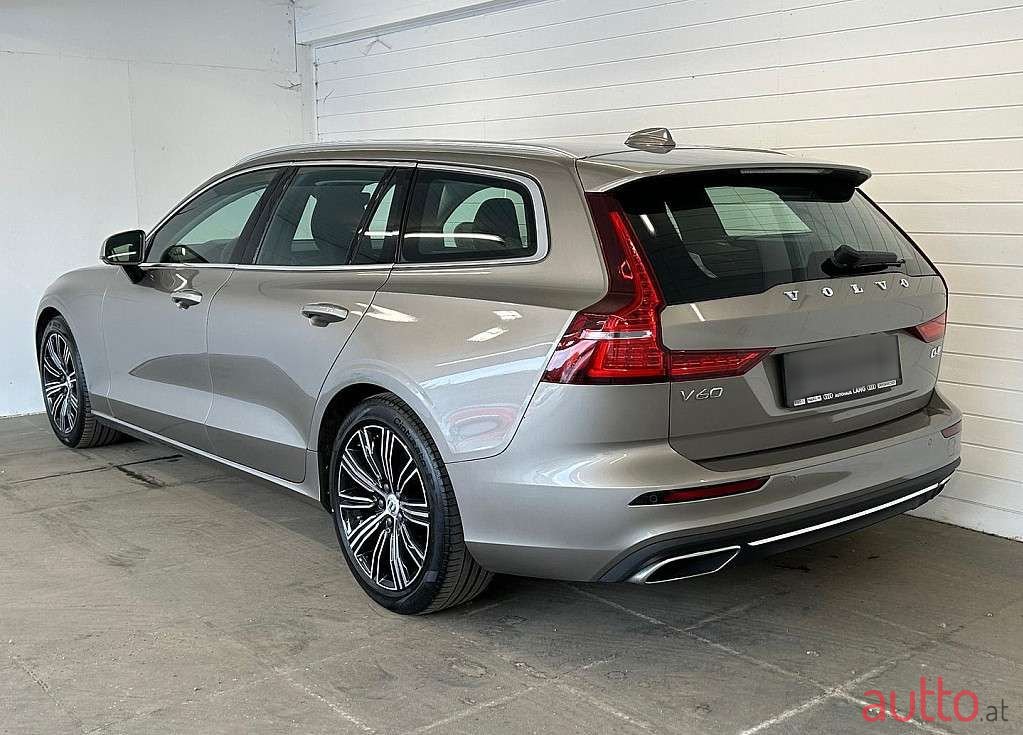 2019' Volvo V60 photo #4