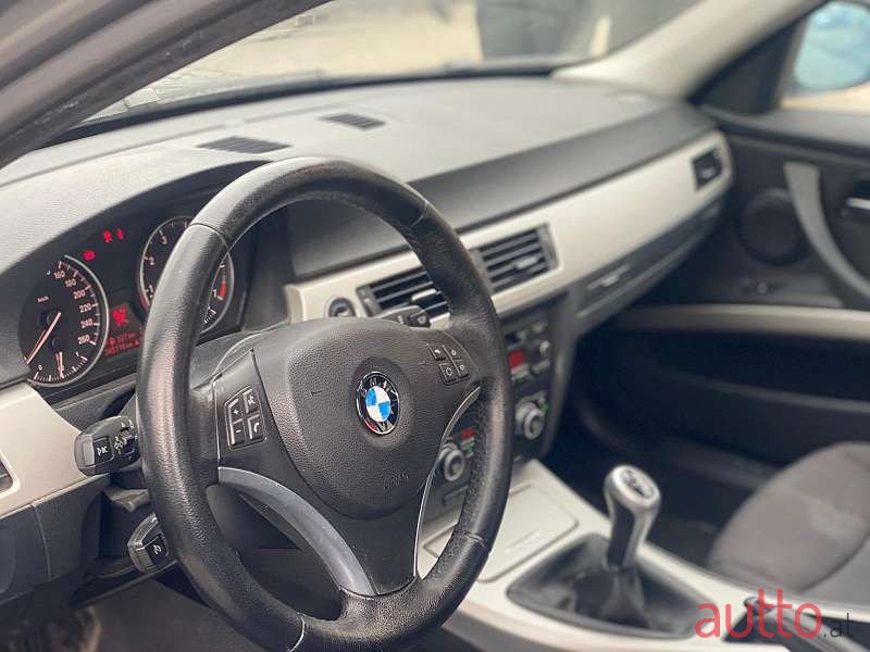 2009' BMW 3Er-Reihe photo #4