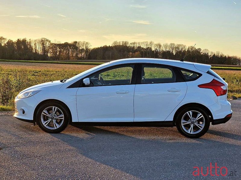 2013' Ford Focus photo #2