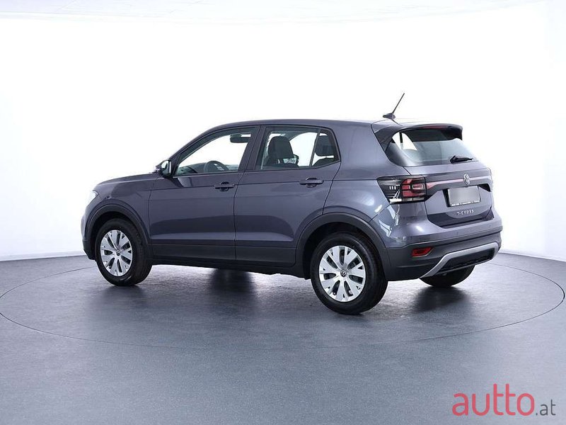 2023' Volkswagen T-Cross photo #3