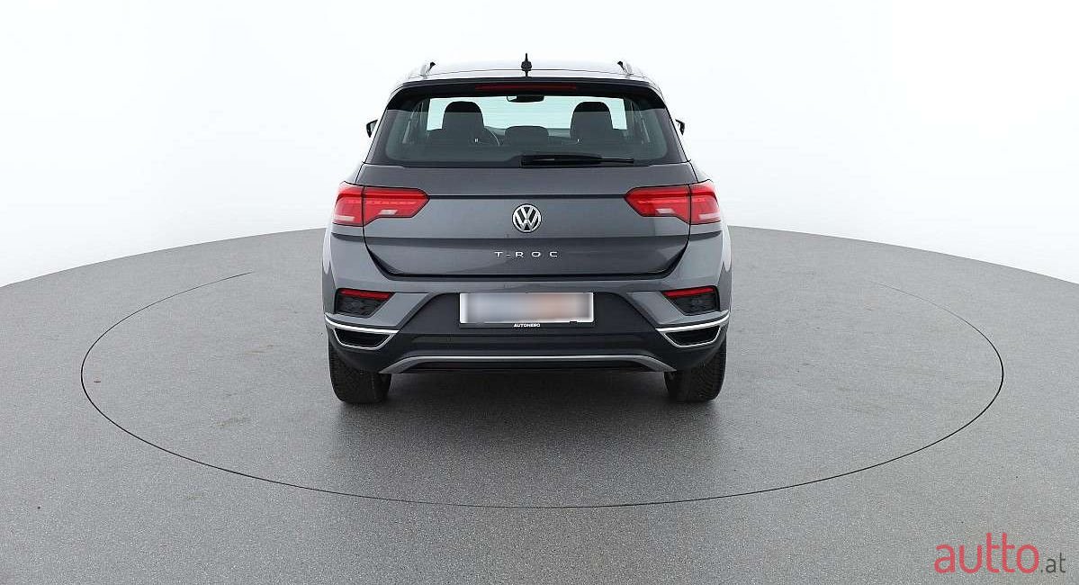 2018' Volkswagen T-Roc photo #4