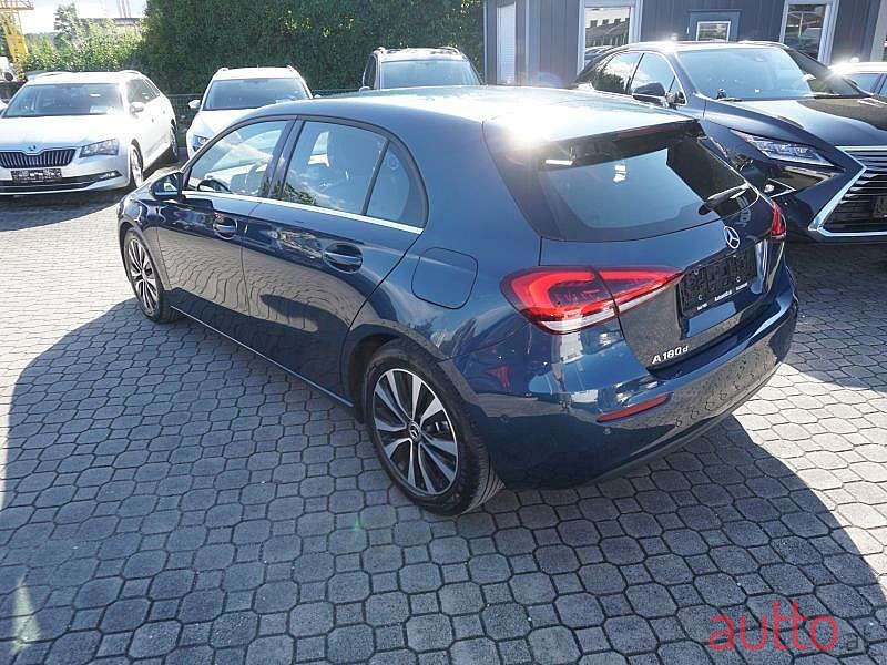 2020' Mercedes-Benz A-Klasse photo #5