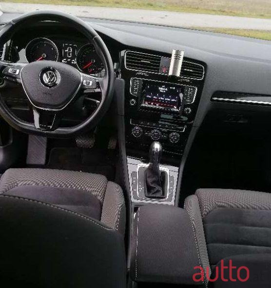 2013' Volkswagen Golf photo #1