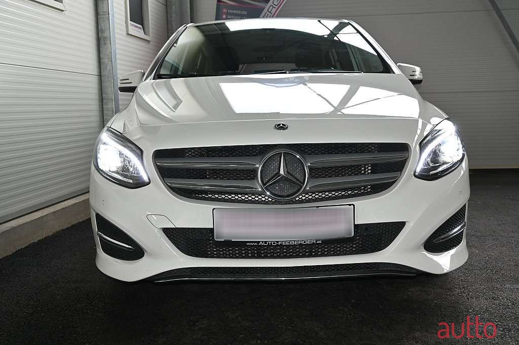 2018' Mercedes-Benz B-Klasse photo #1