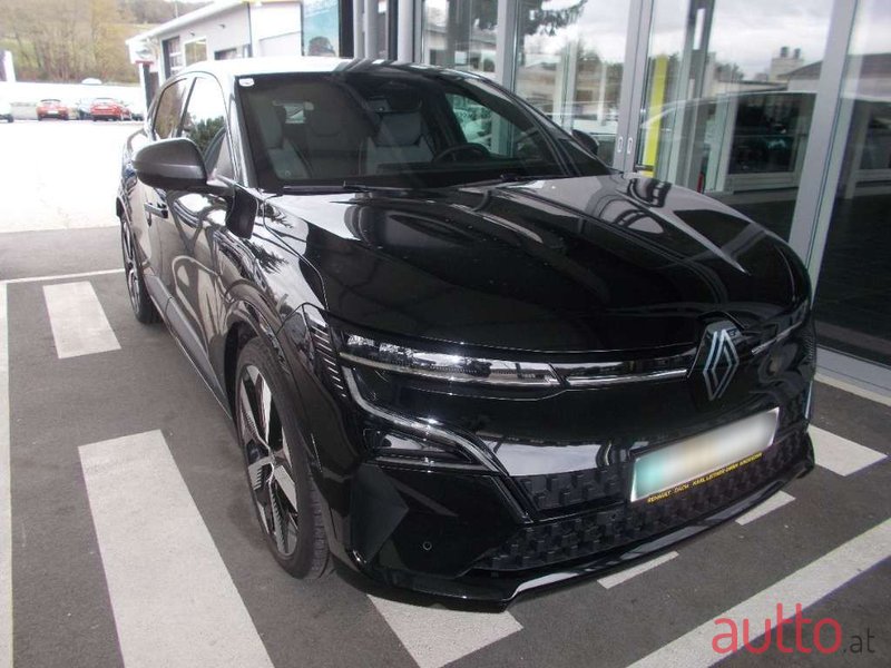 2023' Renault Megane photo #1