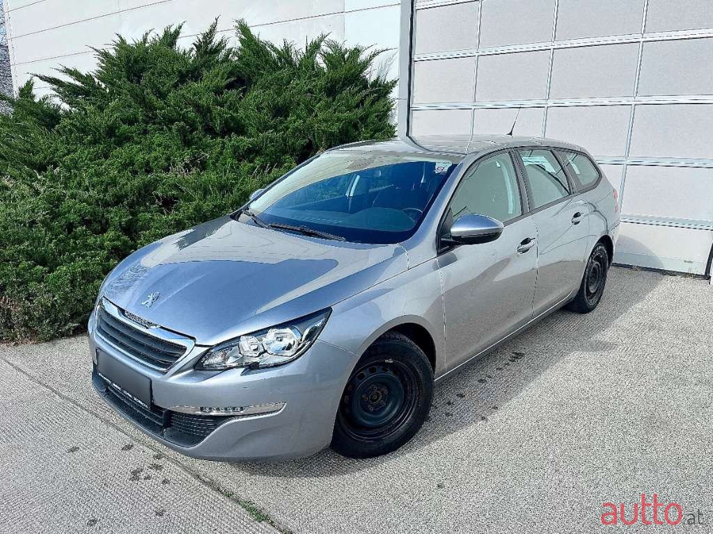 2017' Peugeot 308 photo #2