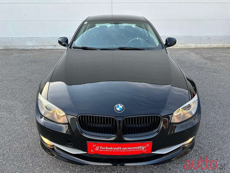 2012' BMW 3Er-Reihe photo #2