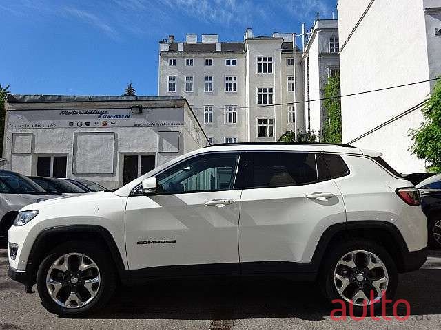2020' Jeep Compass photo #2