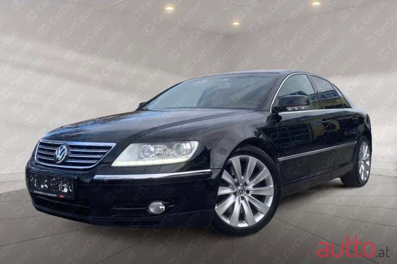 2010' Volkswagen Phaeton photo #1