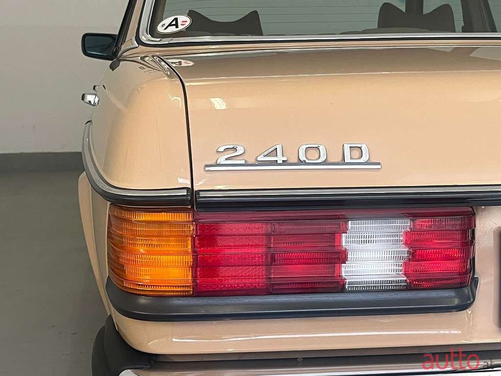 1977' Mercedes-Benz W123 240 D photo #6