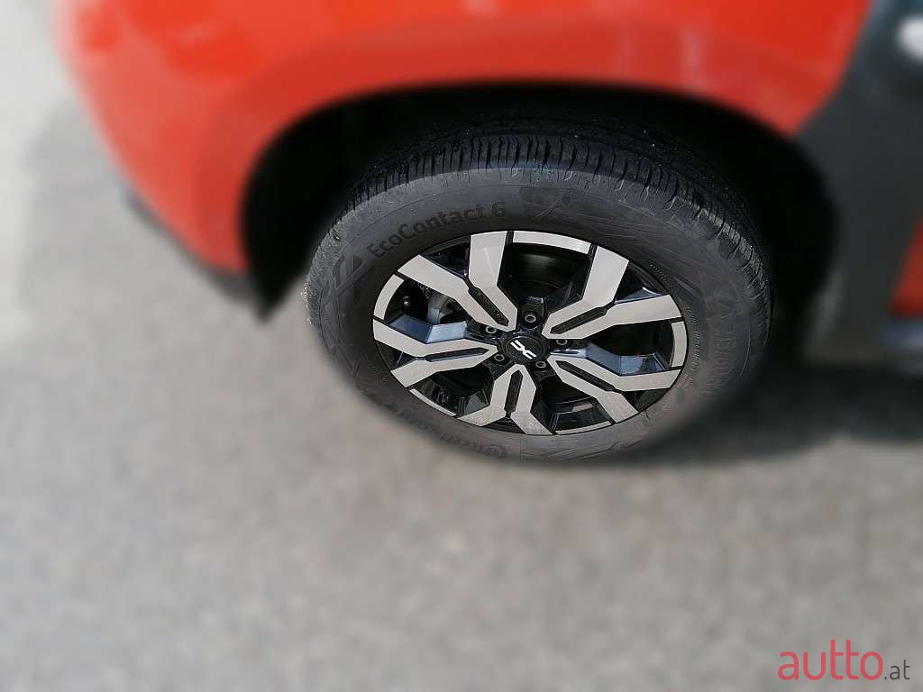 2023' Dacia Duster photo #5