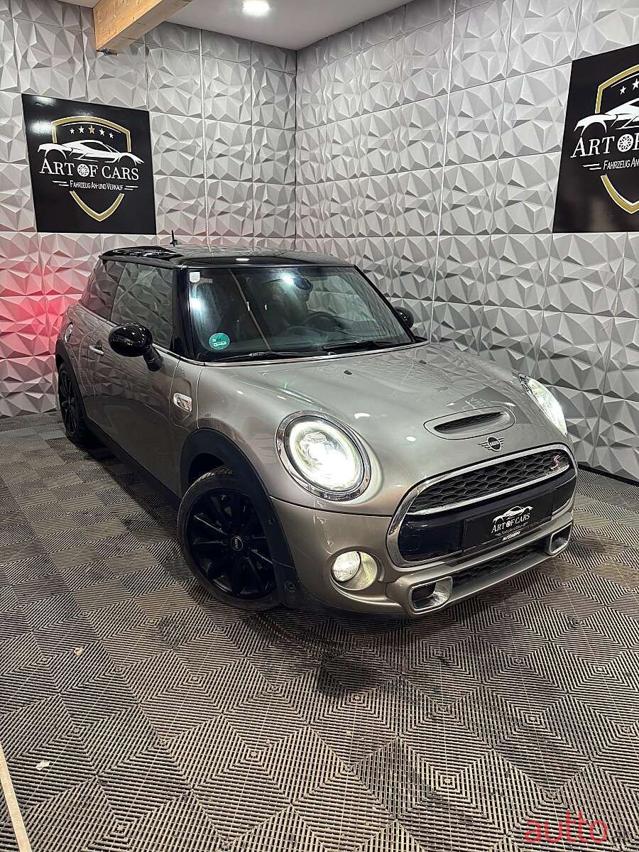 2018' MINI Cooper photo #1