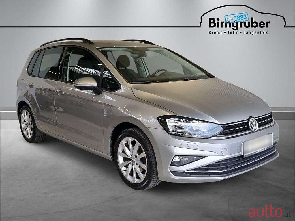 2018' Volkswagen Golf photo #1