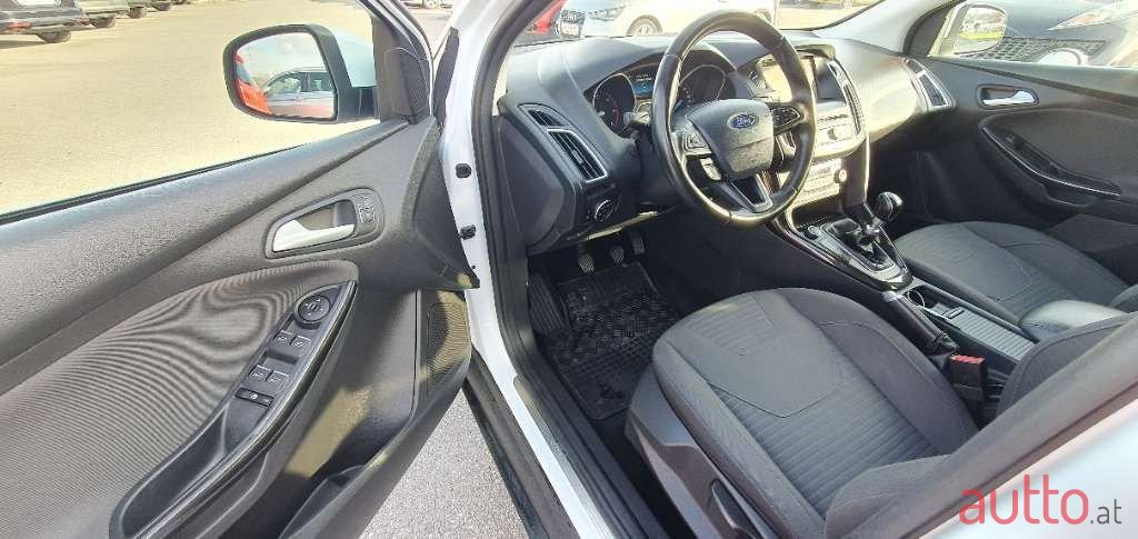 2018' Ford Focus photo #6