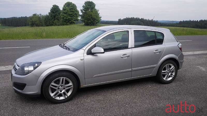 2007' Opel Astra photo #3
