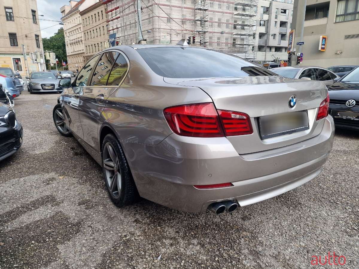 2012' BMW 5Er-Reihe photo #4