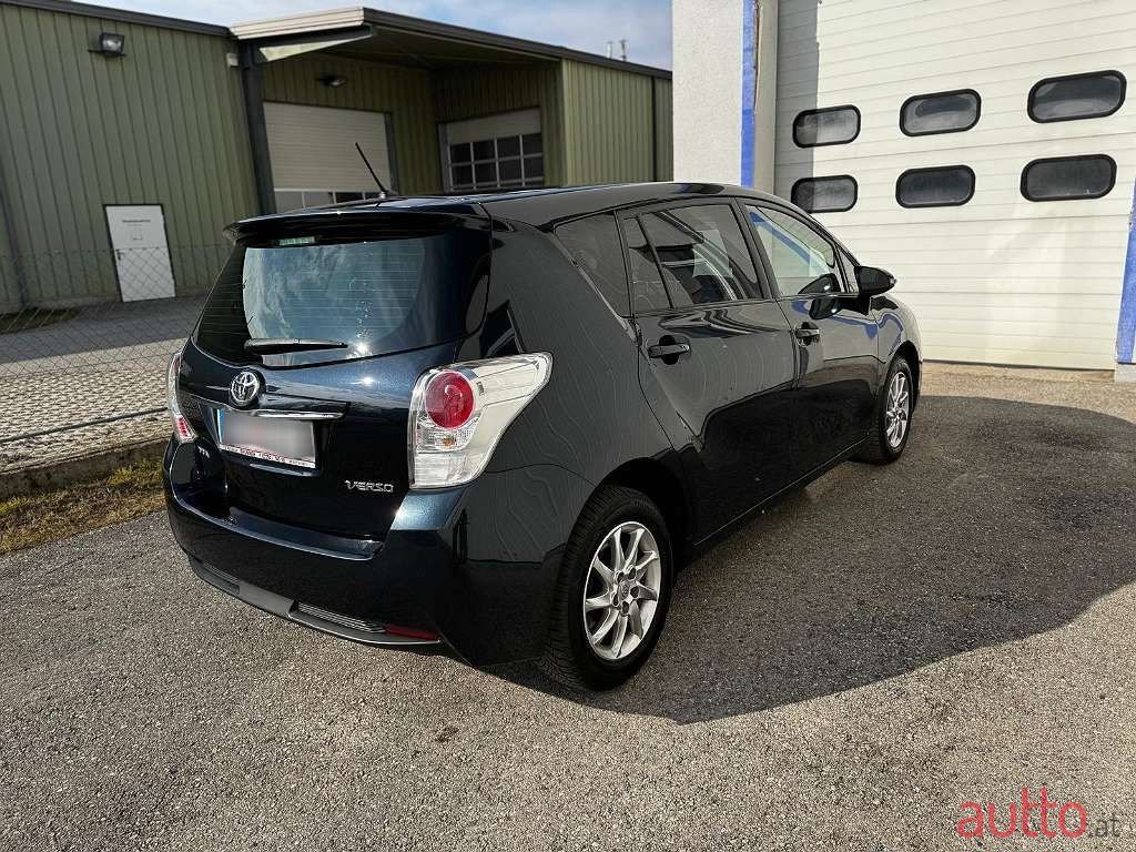 2015' Toyota Verso photo #5