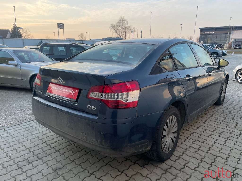 2011' Citroen C5 photo #3