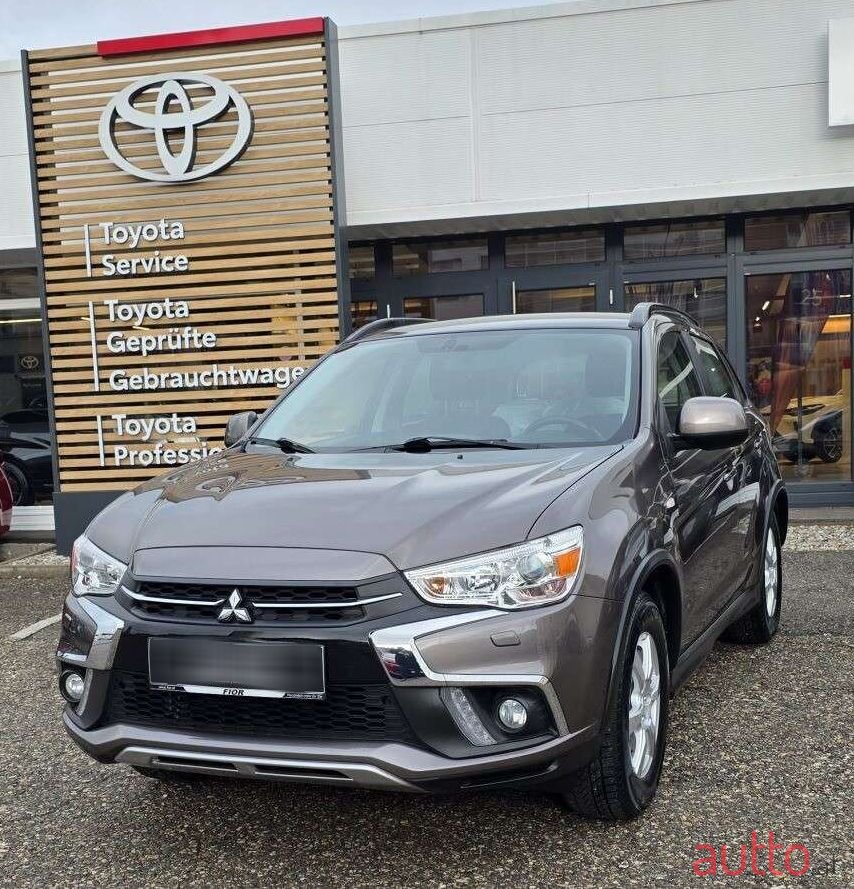 2019' Mitsubishi ASX photo #1