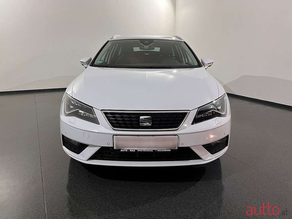 2020' SEAT Leon photo #2
