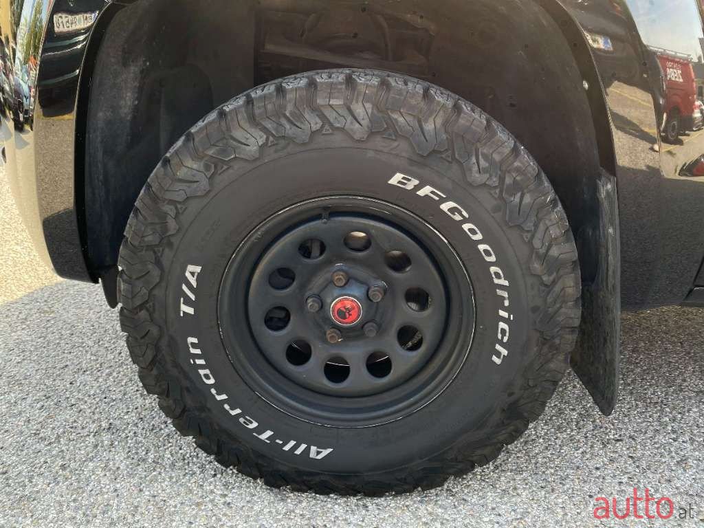 2011' Volkswagen Amarok photo #4