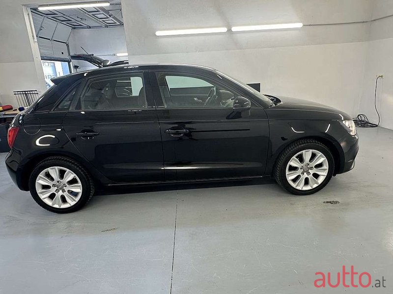 2015' Audi A1 photo #4