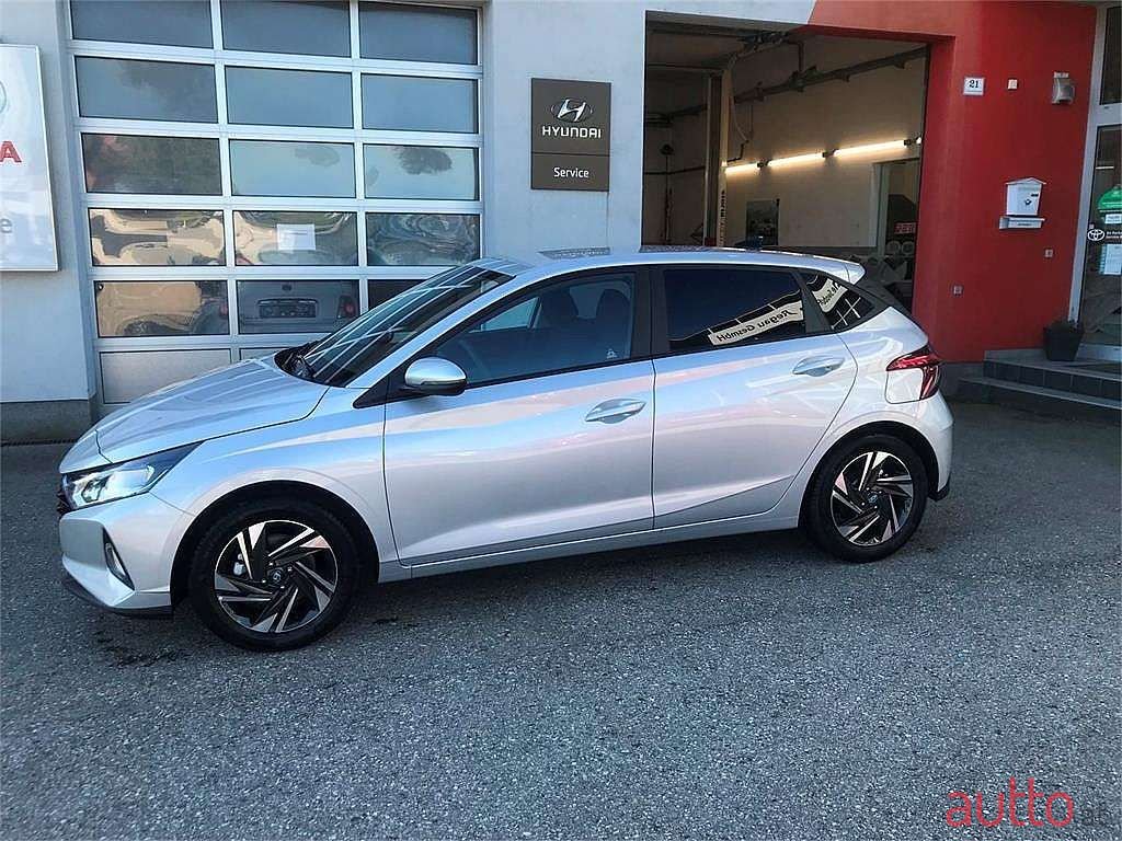 2022' Hyundai i20 photo #2